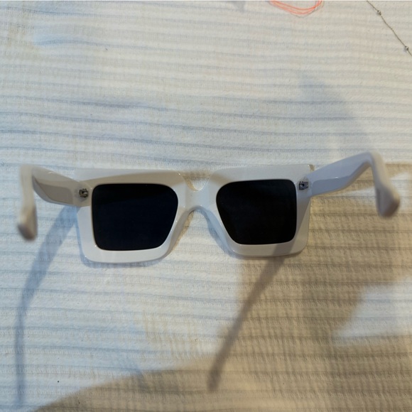 F Off Chunky Glasses - Picture 4 of 6